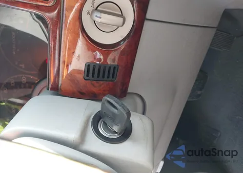 2005 Lincoln Navigator z USA, uszkodzony, nr VIN 5LMFU28565LJ02606